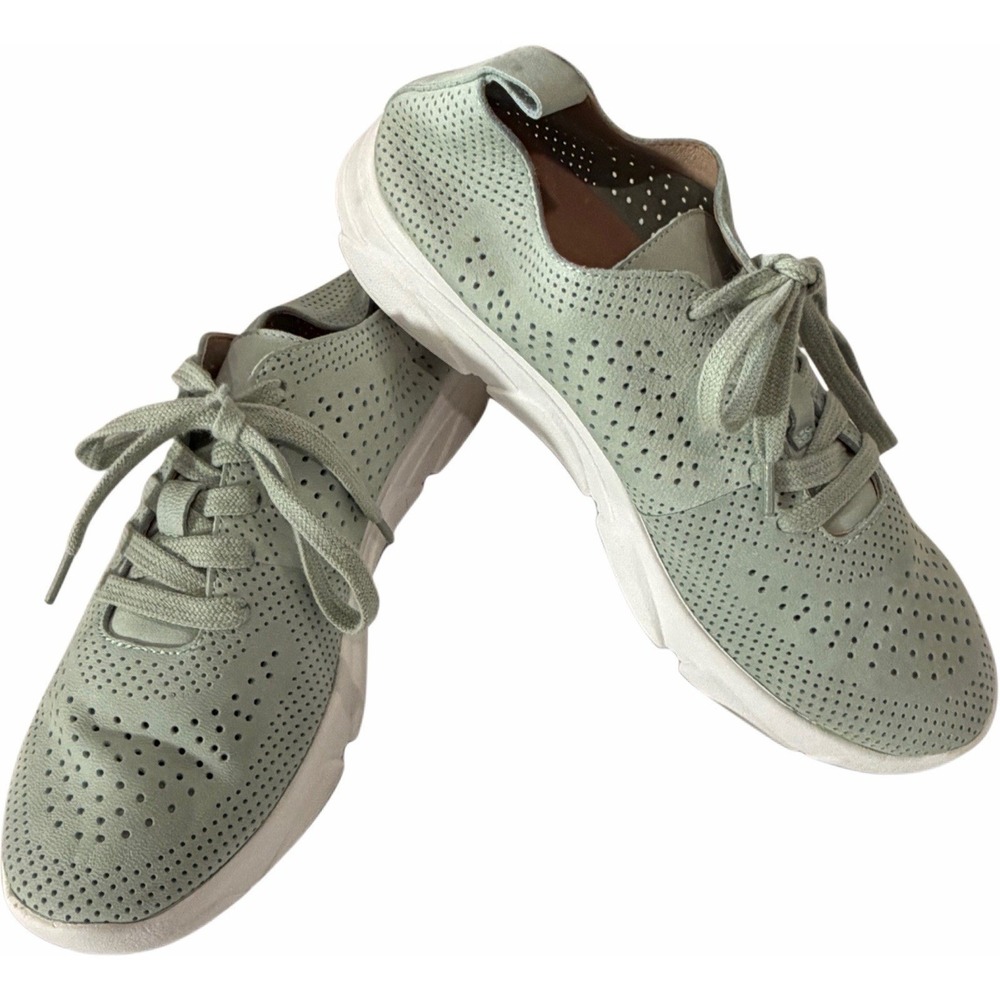 Antonio Melani Carrie Koala Light Sage Leather Perforated Lightweight Laced 7.5